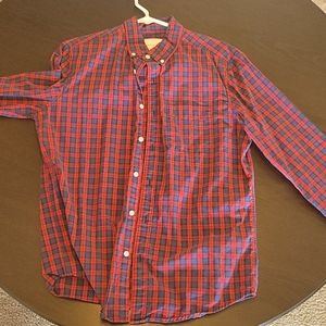 American Eagle Long Sleeve shirt